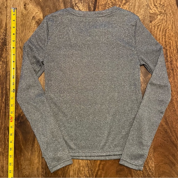 NWT Shiny Long-Sleeved GAP Shirt - Picture 4 of 7